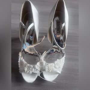 Badgley Mischka Ivory Floral Heels